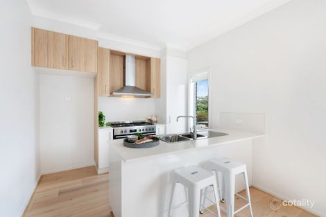 Property photo of 1/274 Roslyn Road Highton VIC 3216
