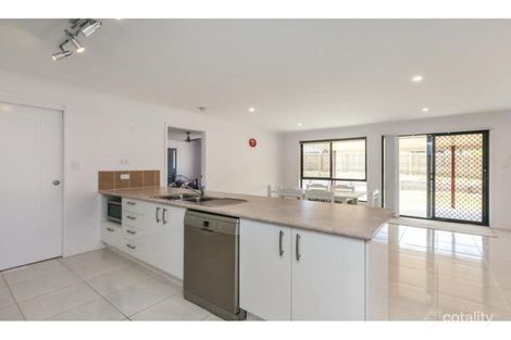 Property photo of 2 Bruce Hiskins Court Norman Gardens QLD 4701