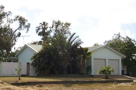 26 Mostyn Cres, Bushland Beach, QLD 4818