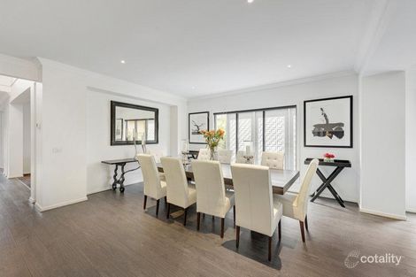 Property photo of 53 Oak Hill Road Mount Waverley VIC 3149