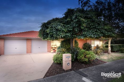 Property photo of 4 Glenbrae Court Berwick VIC 3806