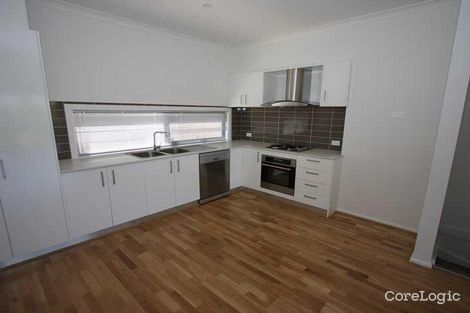 Property photo of 28/8 Moresby Court Craigieburn VIC 3064