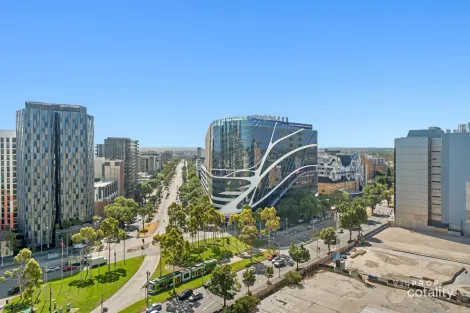 Property photo of 1405/151 Berkeley Street Melbourne VIC 3000