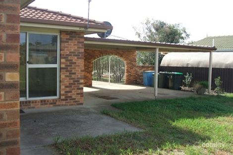 Property photo of 107 Undurra Drive Glenfield Park NSW 2650