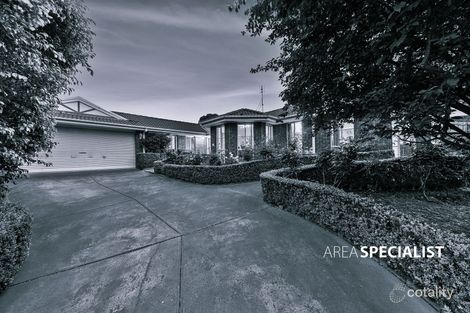 Property photo of 8 Fleming Terrace Pakenham VIC 3810