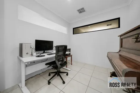 Property photo of 33 Kennedy Road Morley WA 6062