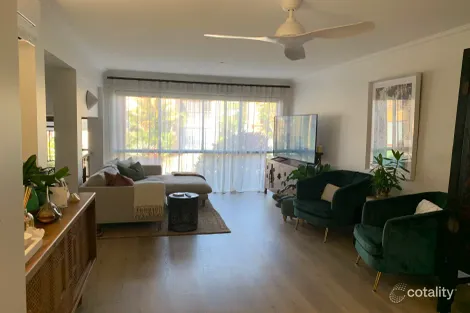 104/20 Fairway Dr, Clear Island Waters, QLD 4226