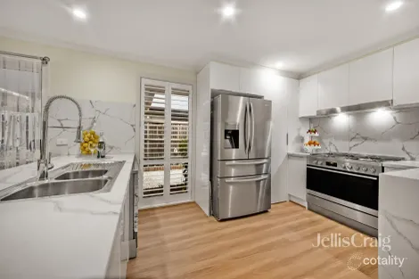 Property photo of 6 Batavia Way Doreen VIC 3754