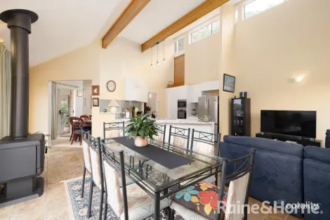 Property photo of 70 Dangerfield Drive Elermore Vale NSW 2287