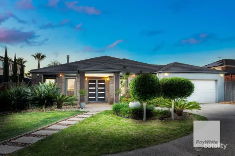 8 Mosman Gr, Taylors Hill, VIC 3037