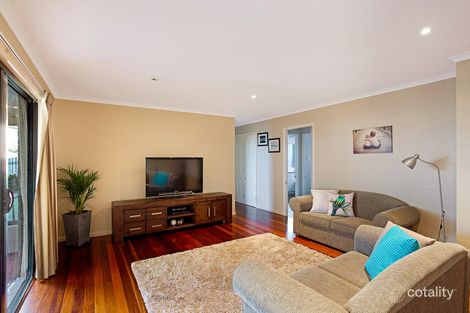 Property photo of 10 Fadden Crescent Middle Ridge QLD 4350