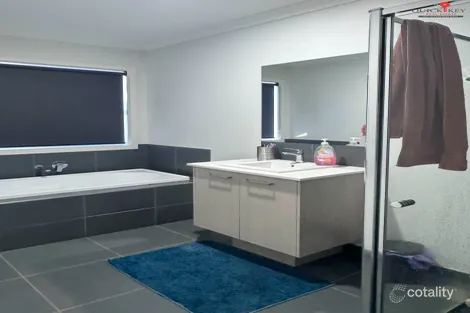 Property photo of 3 Shelterbelt Avenue Weir Views VIC 3338