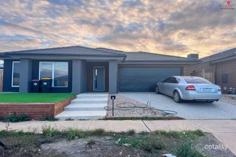 Property photo of 3 Shelterbelt Avenue Weir Views VIC 3338