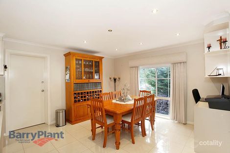 Property photo of 2 Rolaine Close Lilydale VIC 3140