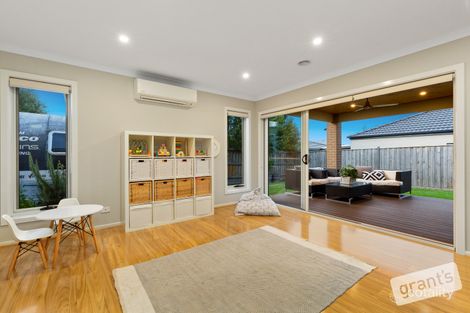 Property photo of 24 Hazelnut Boulevard Berwick VIC 3806