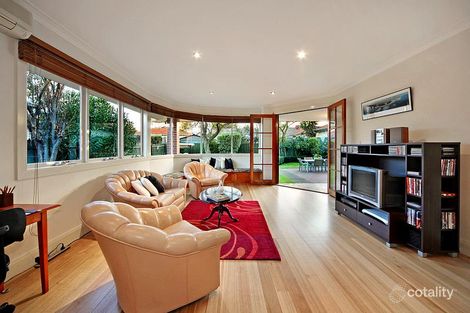 Property photo of 537 Centre Road Bentleigh VIC 3204