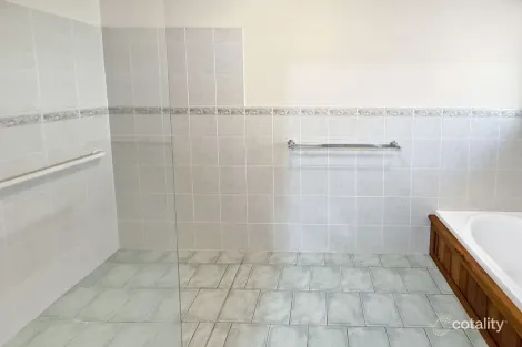 Property photo of 1 Winlee Place Leeton NSW 2705