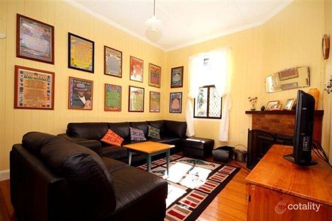 Property photo of 56 Mary Street Mount Lofty QLD 4350