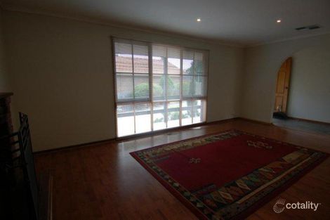 Property photo of 7 Maxine Drive St Helena VIC 3088