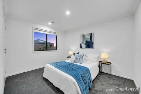 Property photo of 3 Float Place Point Cook VIC 3030