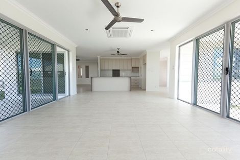 Property photo of 10 Pincer Court Bushland Beach QLD 4818