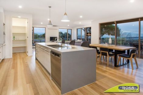 Property photo of 3 Anne Drive Dromana VIC 3936