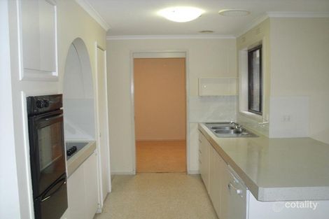 Property photo of 14 Eastlake Drive Lake Albert NSW 2650