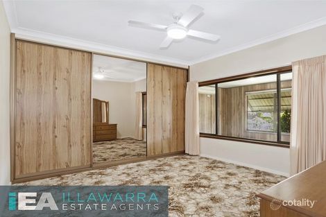 Property photo of 9 Oakland Avenue Windang NSW 2528