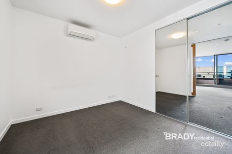 Property photo of 2307/231-245 Harbour Esplanade Docklands VIC 3008