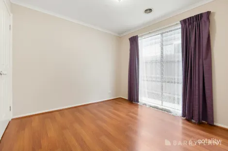 Property photo of 17 Mountain View Road Kilsyth VIC 3137