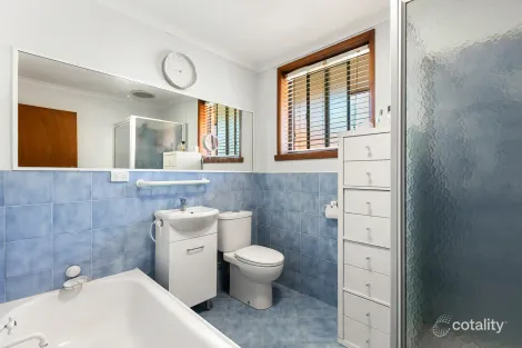 Property photo of 1/35 Grieve Parade Altona VIC 3018