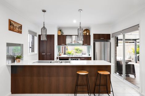 Property photo of 49 Horizon Circuit Moorebank NSW 2170