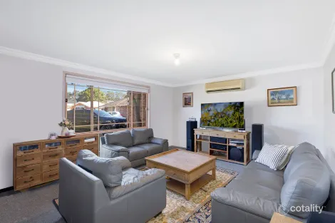 Property photo of 6 Clyde Close Bateau Bay NSW 2261