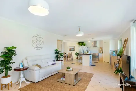 Property photo of 62 Randall Road Birkdale QLD 4159