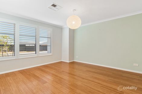 Property photo of 6 Hallam View Caversham WA 6055