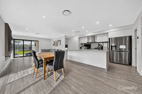 38 Livingstone St, Logan Reserve, QLD 4133