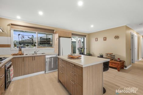 Property photo of 31 Cameron Way Pakenham VIC 3810
