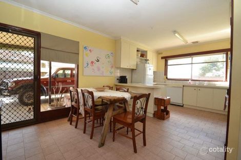 Property photo of 5 Tilson Grove Wangaratta VIC 3677