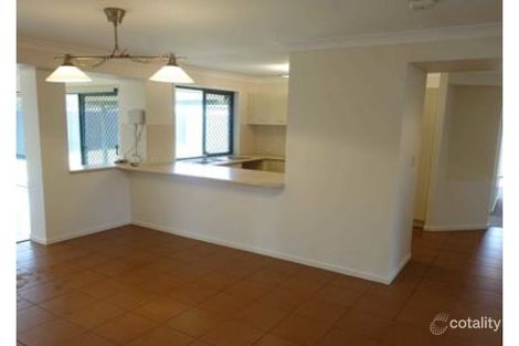 Property photo of 1 Hampshire Court Calamvale QLD 4116