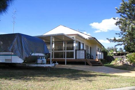 2 Park Cres, Oak Flats, NSW 2529