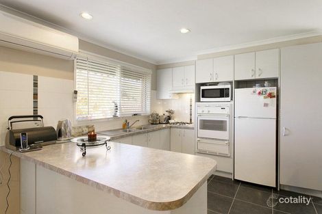 Property photo of 2 Feathertop Drive Noble Park North VIC 3174