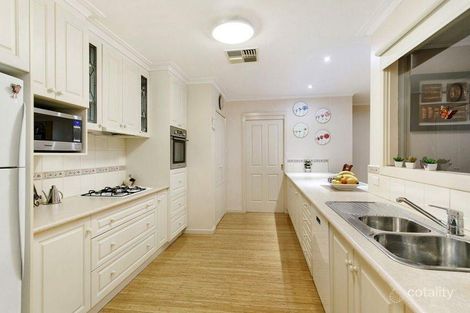 Property photo of 19 Hadlow Drive Wantirna VIC 3152