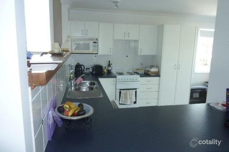 Property photo of 13 Shannon Parade Berkeley Vale NSW 2261