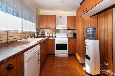 Property photo of 1 Jacaranda Drive Georges Hall NSW 2198