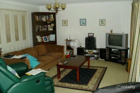 Property photo of 15 Dandenong Crescent Ruse NSW 2560
