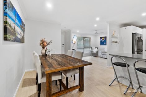 Property photo of 94 Torquay Crescent Tingalpa QLD 4173