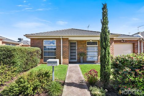Property photo of 17/95-101 Breens Road Cranbourne West VIC 3977