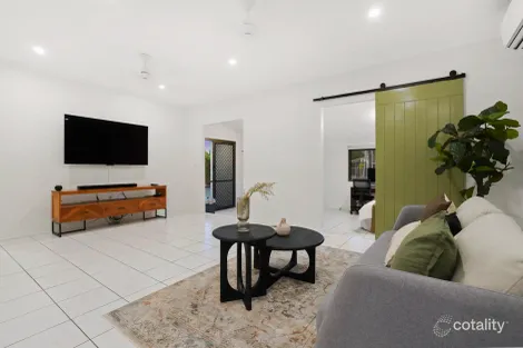 Property photo of 14 Edgeview Court Leanyer NT 0812