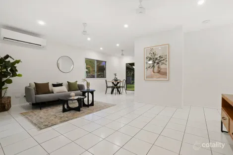 Property photo of 14 Edgeview Court Leanyer NT 0812