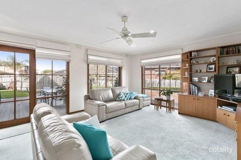 Property photo of 1 Copnal Court Glen Waverley VIC 3150